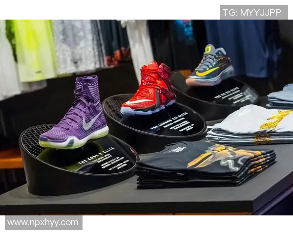 爱穿大一码足球鞋的球星们如何通过舒适与灵活性提升场上表现